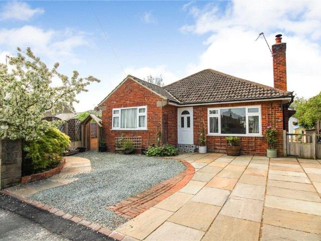 Bungalow for sale in Killinghall, North Yorkshire