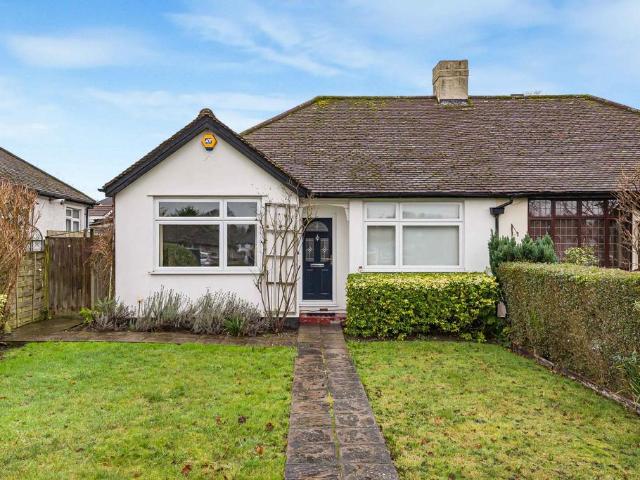 Bungalow for sale in Goddington, Greater London
