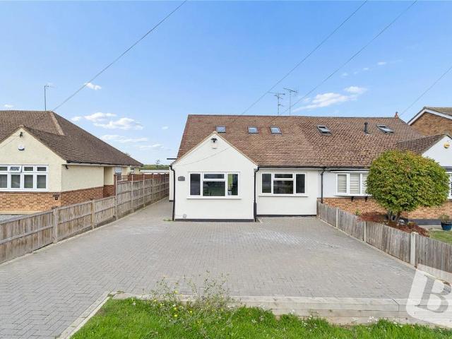Bungalow for sale in Navestock Side, Essex