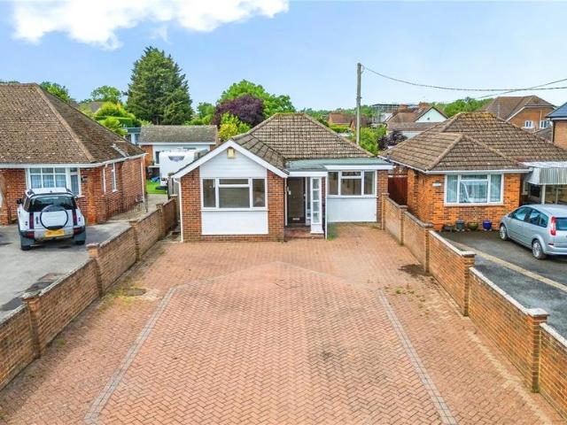 Bungalow for sale in Shinfield, Spencers Wood