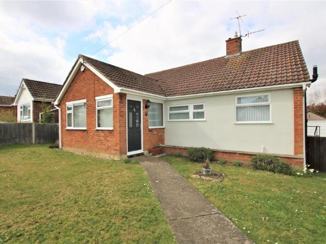 Bungalow for sale in Sheerwater, Woking