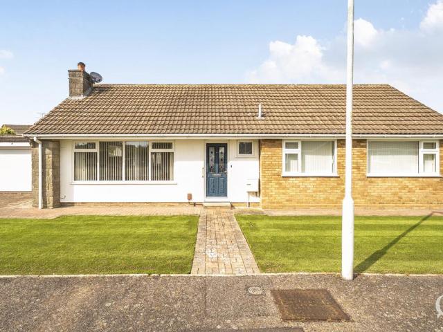 Bungalow for sale in Chalkwell, Oad Street