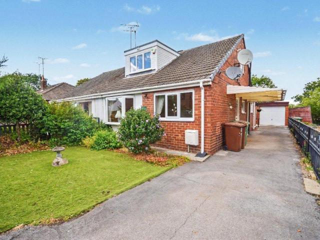 Bungalow for sale in City Fields, West Yorkshire