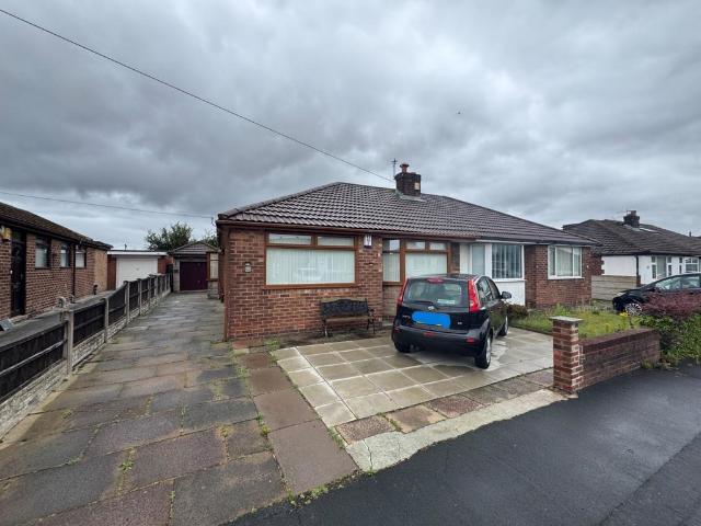 Bungalow for sale in Rose Hill, Wigan