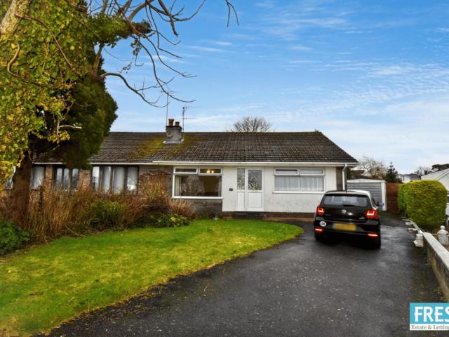 Bungalow for sale in Three Crosses, Wales