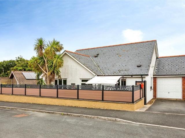 Bungalow for sale in Aberporth, Wales