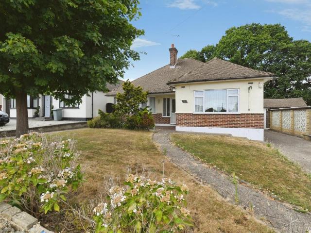 Bungalow for sale in Hutton, Navestock Side