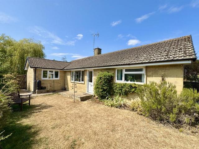 Bungalow for sale in Fossebridge, Gloucestershire