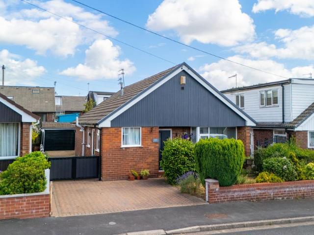 Bungalow for sale in Wargrave, Newton-le-willows