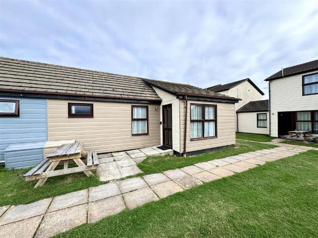 Bungalow for sale in Perrancoombe, Cornwall
