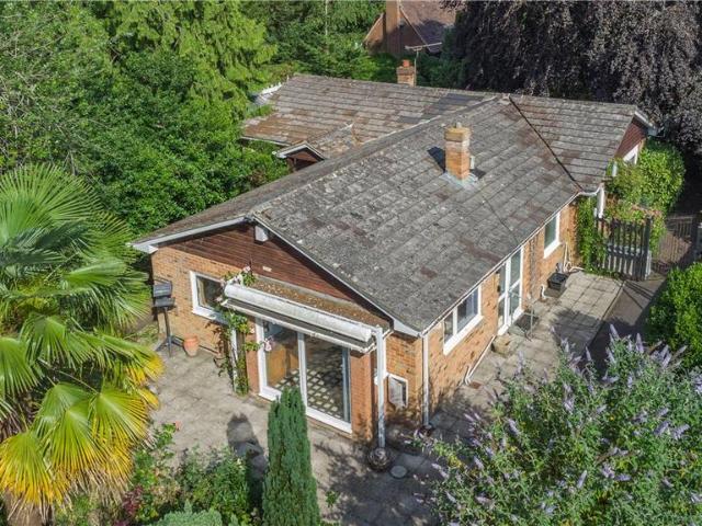 Bungalow for sale in Weeke, Harestock