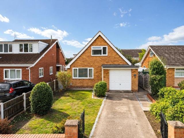 Bungalow for sale in Overchurch Hill, Moreton