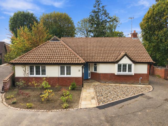Bungalow for sale in Hutton, Brentwood