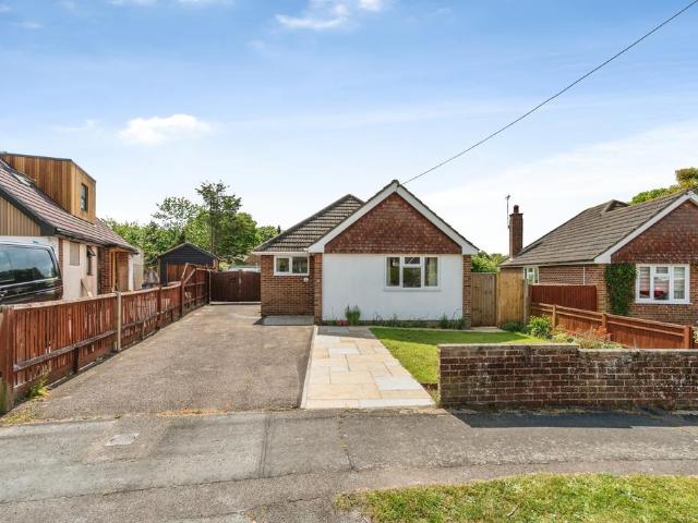 Bungalow for sale in Barton Stacey, Hampshire