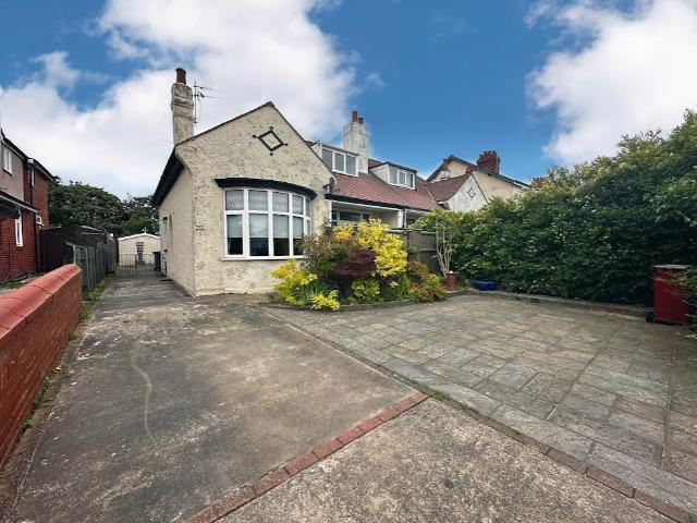 Bungalow for sale in Greenlands, Blackpool