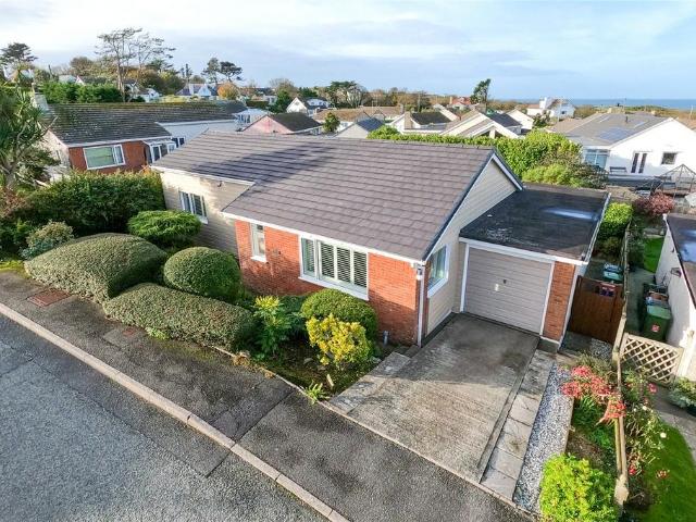 Bungalow for sale in Amlwch, Porthllechog