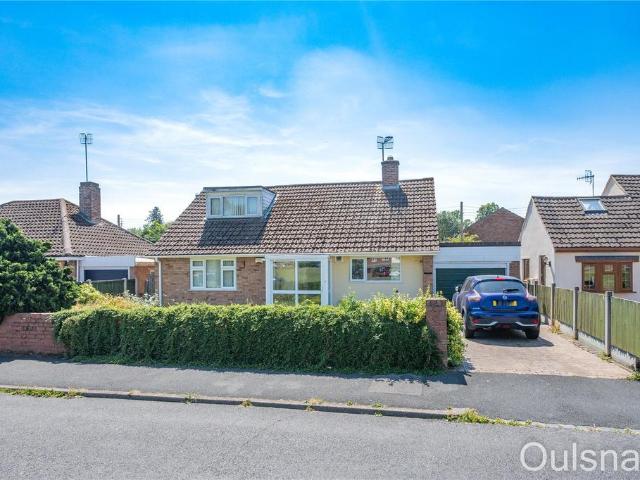 Bungalow for sale in Dodderhill, Crookhill