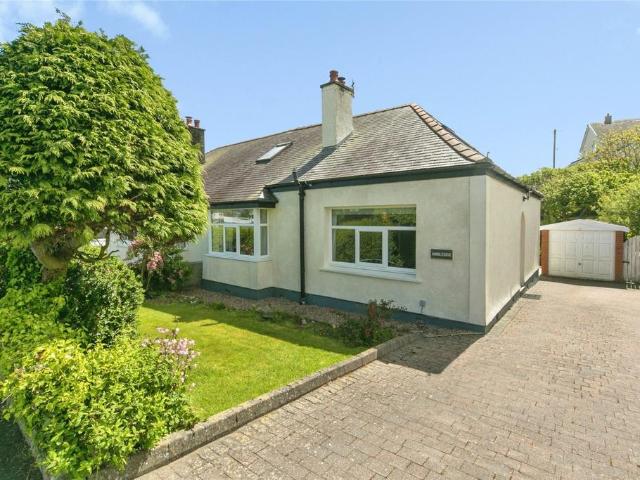 Bungalow for sale in Llanfair-Mathafarn-Eithaf, Benllech