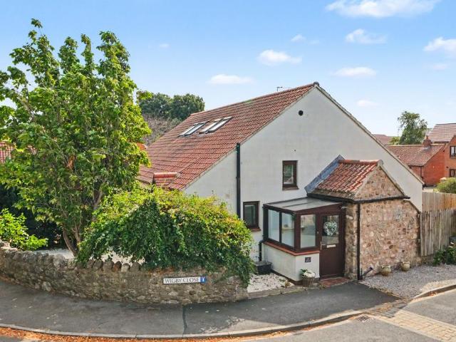 Bungalow for sale in Burton Leonard
