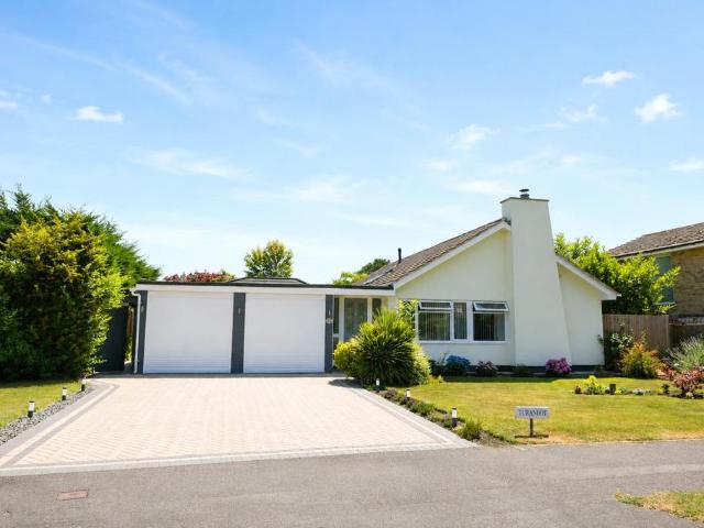 Bungalow for sale in Bolton Low Houses, Hampshire