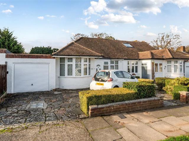 Bungalow for sale in Crofton, Greater London