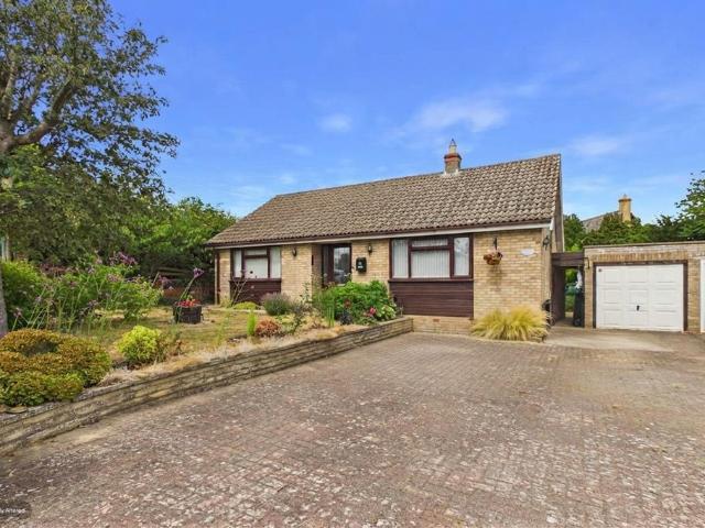 Bungalow for sale in The Stukeleys, Huntingdon