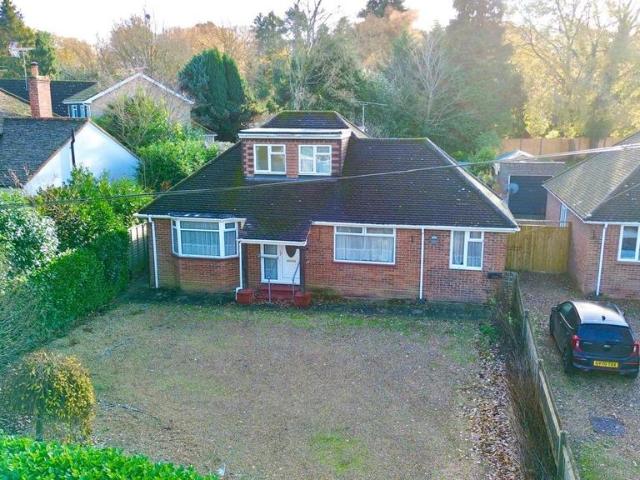 Bungalow for sale in Finchampstead
