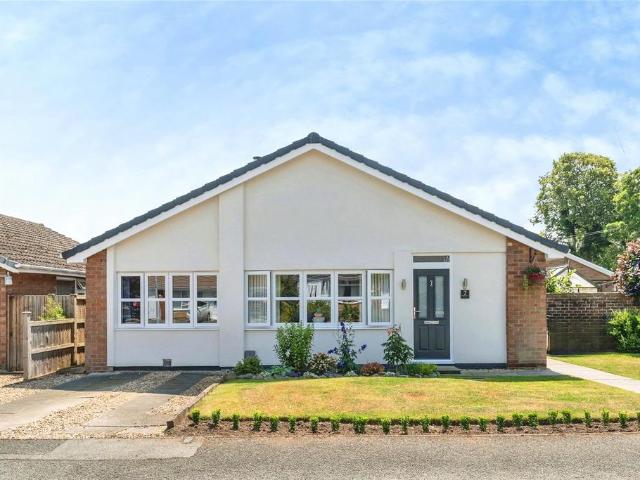 Bungalow for sale in Gresford, Wales