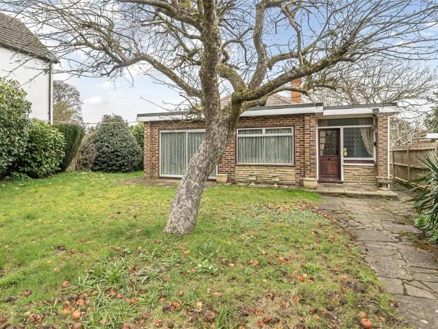 Bungalow for sale in Goddington, Greater London