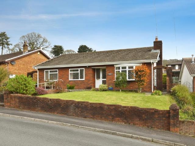 Bungalow for sale in Pontardawe, Pontardawe, Clydach