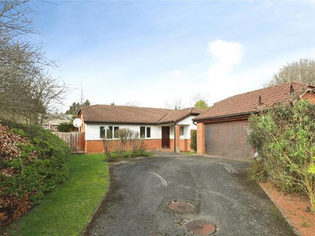 Bungalow for sale in Littler, Winsford