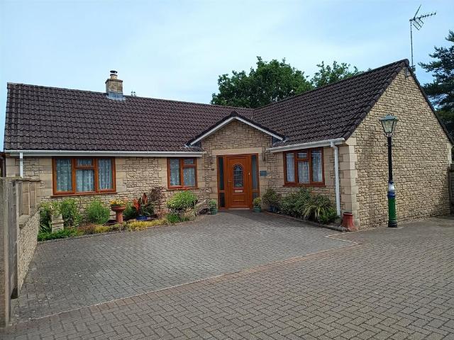 Bungalow for sale in Chard Town, Chard
