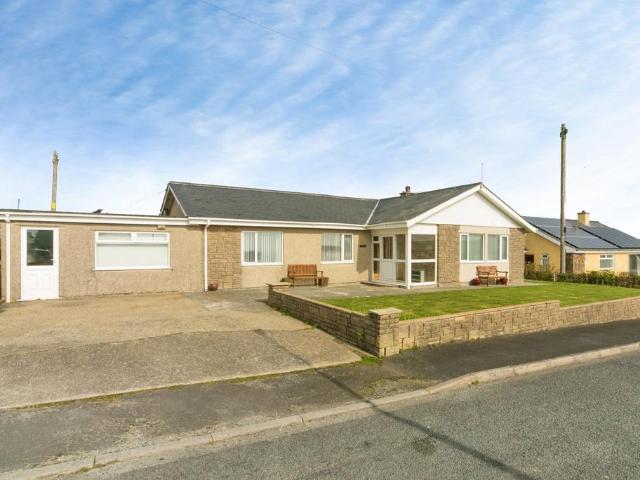 Bungalow for sale in Aberdaron, Wales