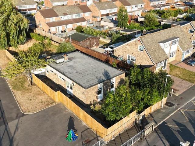 Bungalow for sale in Covingham, Swindon