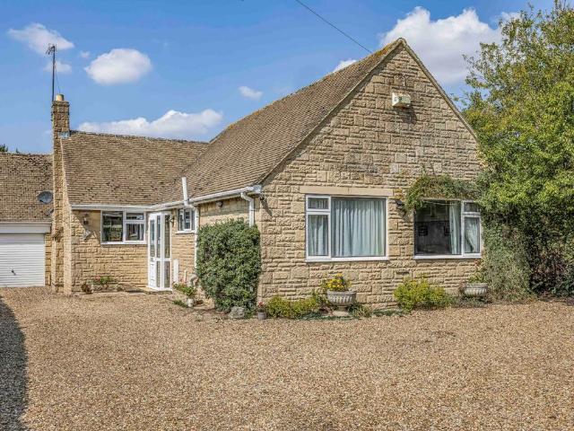 Bungalow for sale in Pamington, Gloucestershire