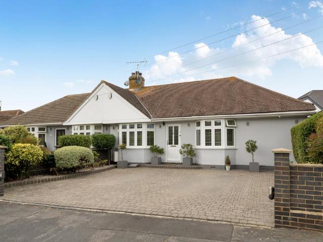 Bungalow for sale in Collier Row, Greater London