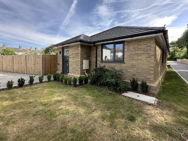 Bungalow for sale in Upper Walmer, Ash