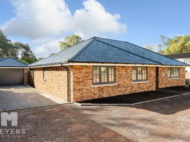 Bungalow for sale in St. Leonards and St. Ives, Ashley Heath
