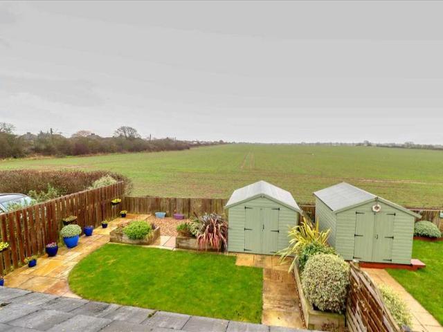 Bungalow for sale in Frinton and Walton, Dale Hill