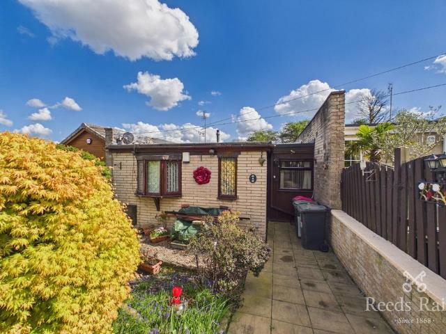 Bungalow for sale in Kimberworth, South Yorkshire