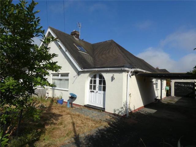 Bungalow for sale in St Asaph, Wales