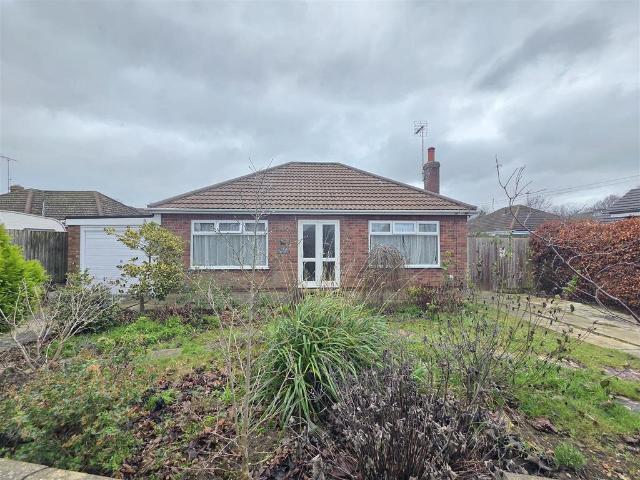 Bungalow for sale in Clay Lake, Gosberton Clough