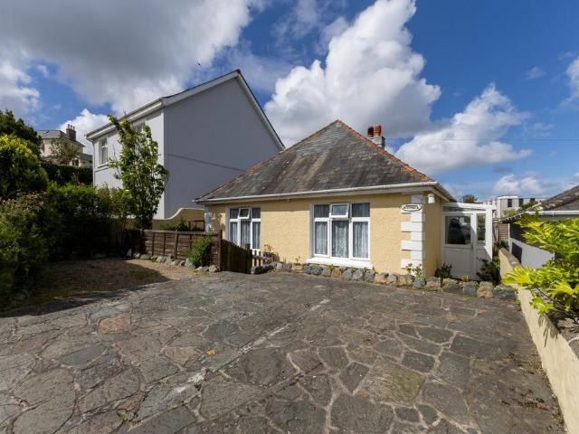 Bungalow for sale