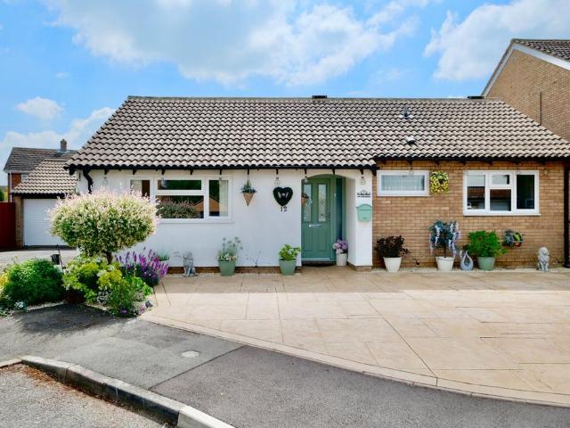 Bungalow for sale in Huntingdon, Cambridgeshire
