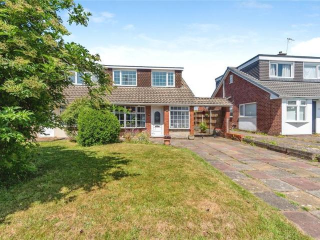 Bungalow for sale in Landywood, Great Chatwell