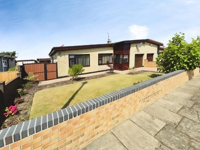 Bungalow for sale in Goole, East Riding Of Yorkshire