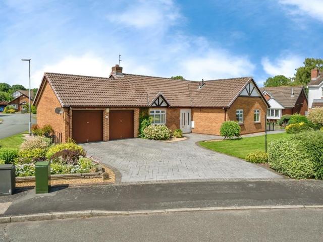Bungalow for sale in Locking Stumps, Warrington