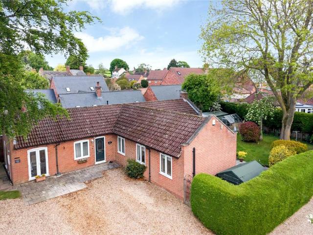 Bungalow for sale in Holwell, Brentingby