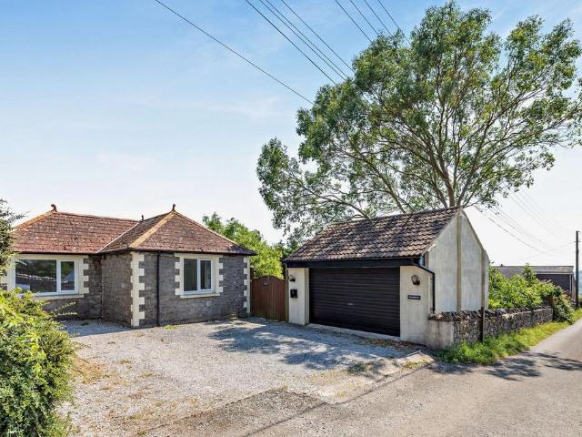 Bungalow for sale in Bleadon, North Somerset