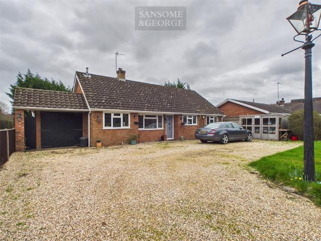 Bungalow for sale in Aldermaston Wharf, West Berkshire